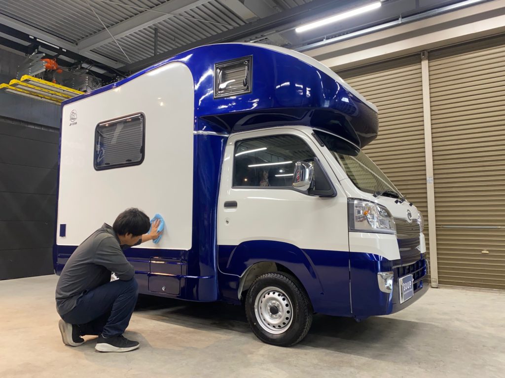 ダイハツ S510P ハイゼット キャンピングカー 三好郡ボディガラス